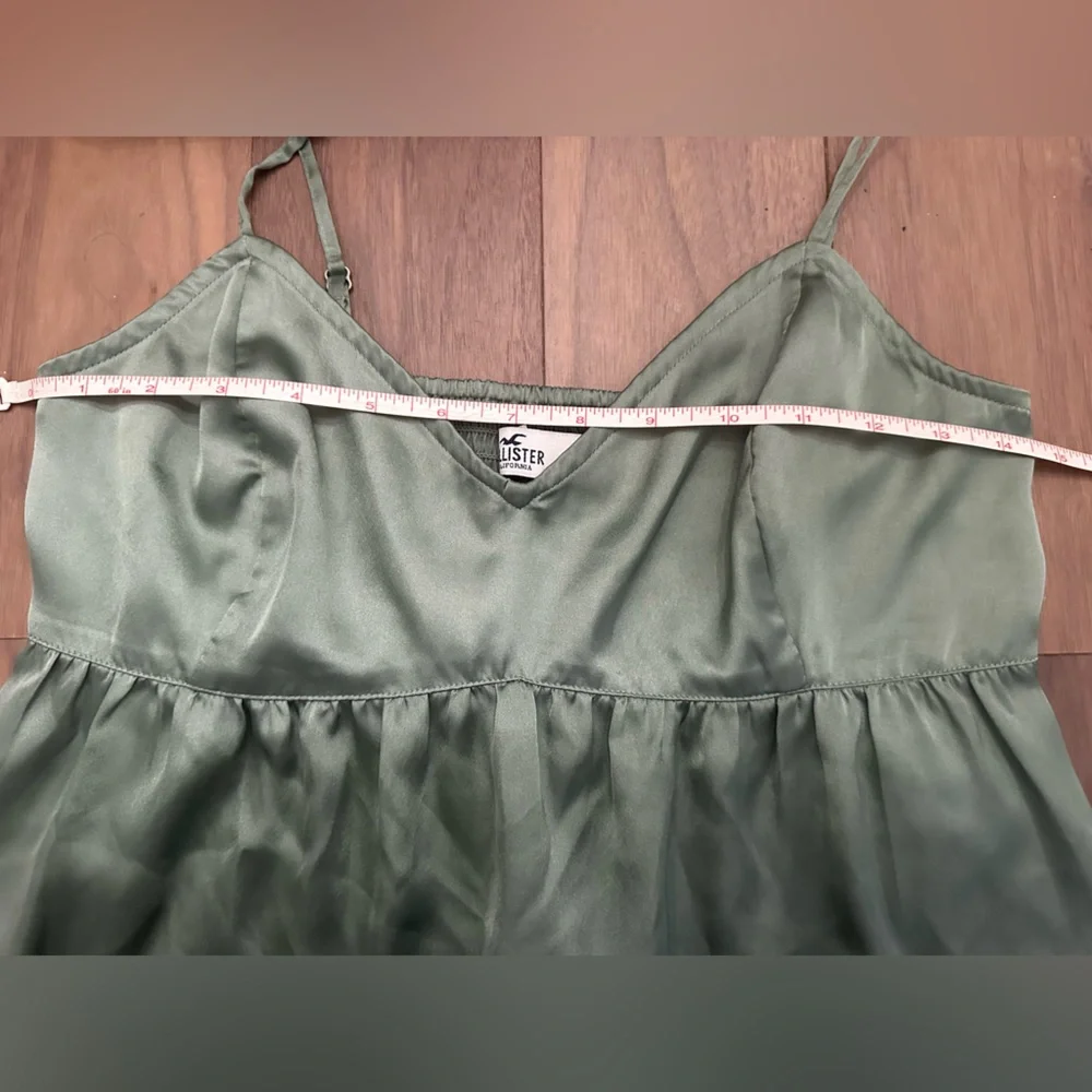 Hollister Sage Green Satin Top - Picture 5 of 7